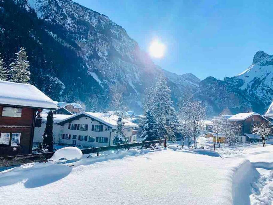 Cozy Apartment In Vintage House In Kandersteg Exterior photo