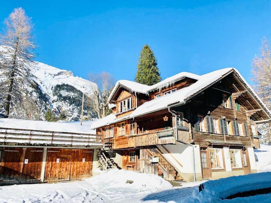 Cozy Apartment In Vintage House In Kandersteg Exterior photo